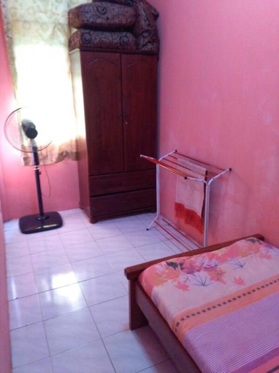 Deenaz Utara Homestay Алор Сетар Екстериор снимка